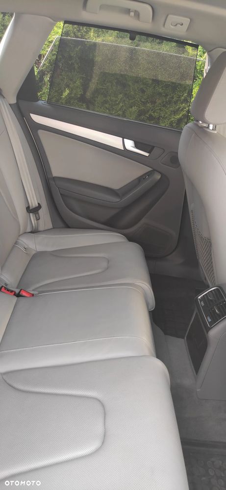 Audi A4 Avant 2.0 TDI clean diesel Multitronic - 25