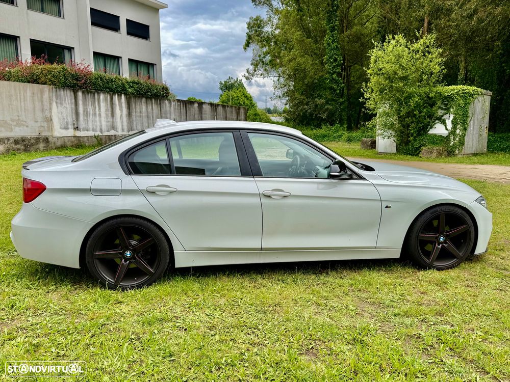 BMW 320 d Auto Pack M - 36
