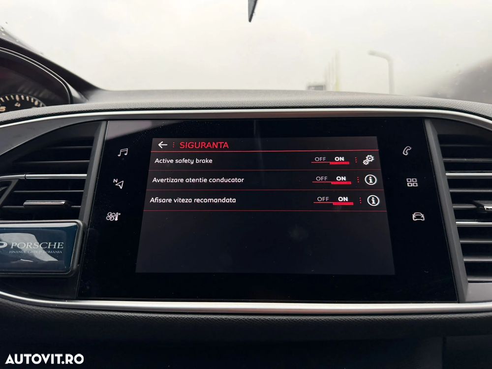 Peugeot 308 1.2L PureTech 130 S&S EAT8 GT - 31