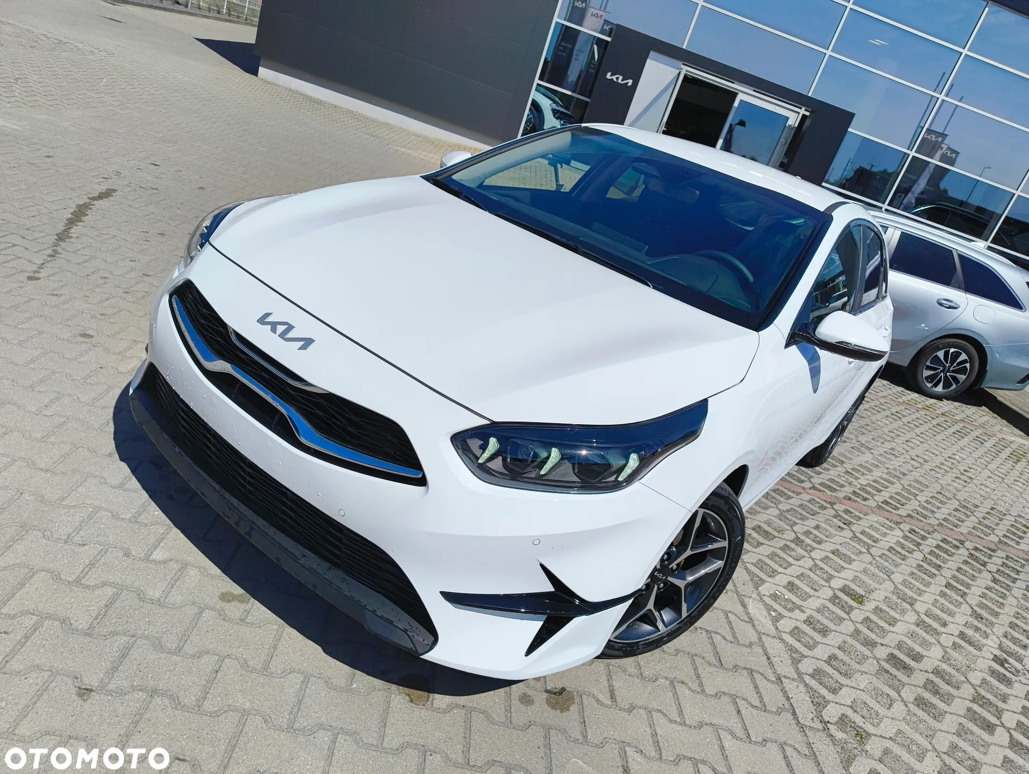 Kia Ceed 1.5 T-GDI Tribute DCT - 3