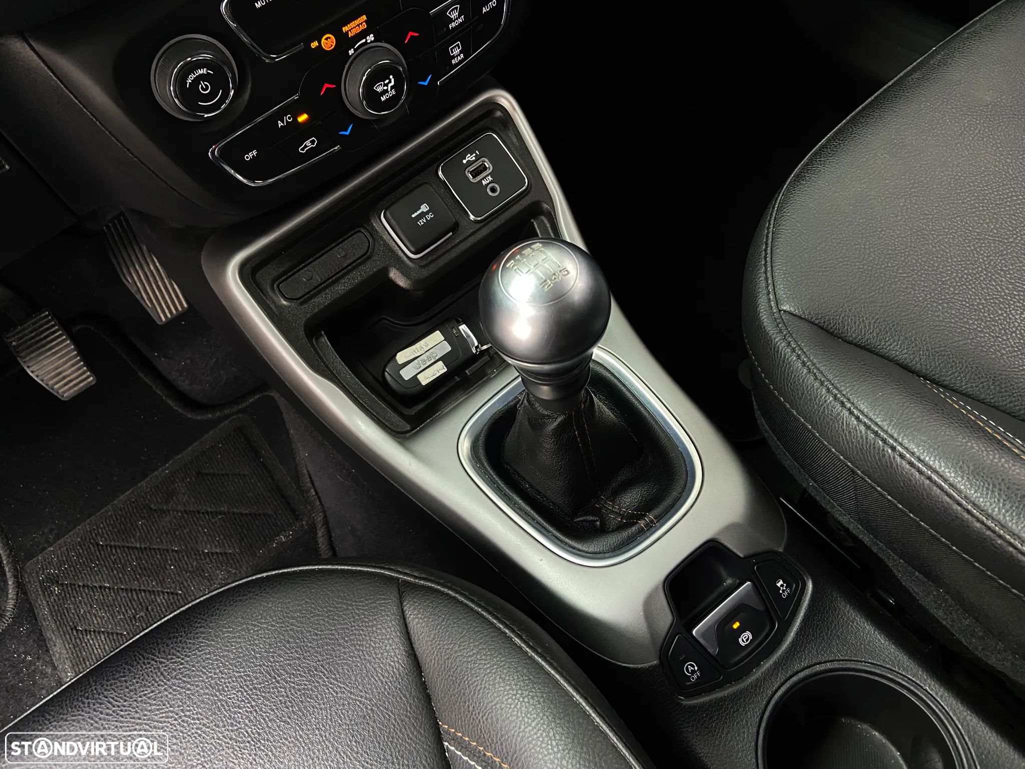 Jeep Compass 1.3 T Longitude - 24