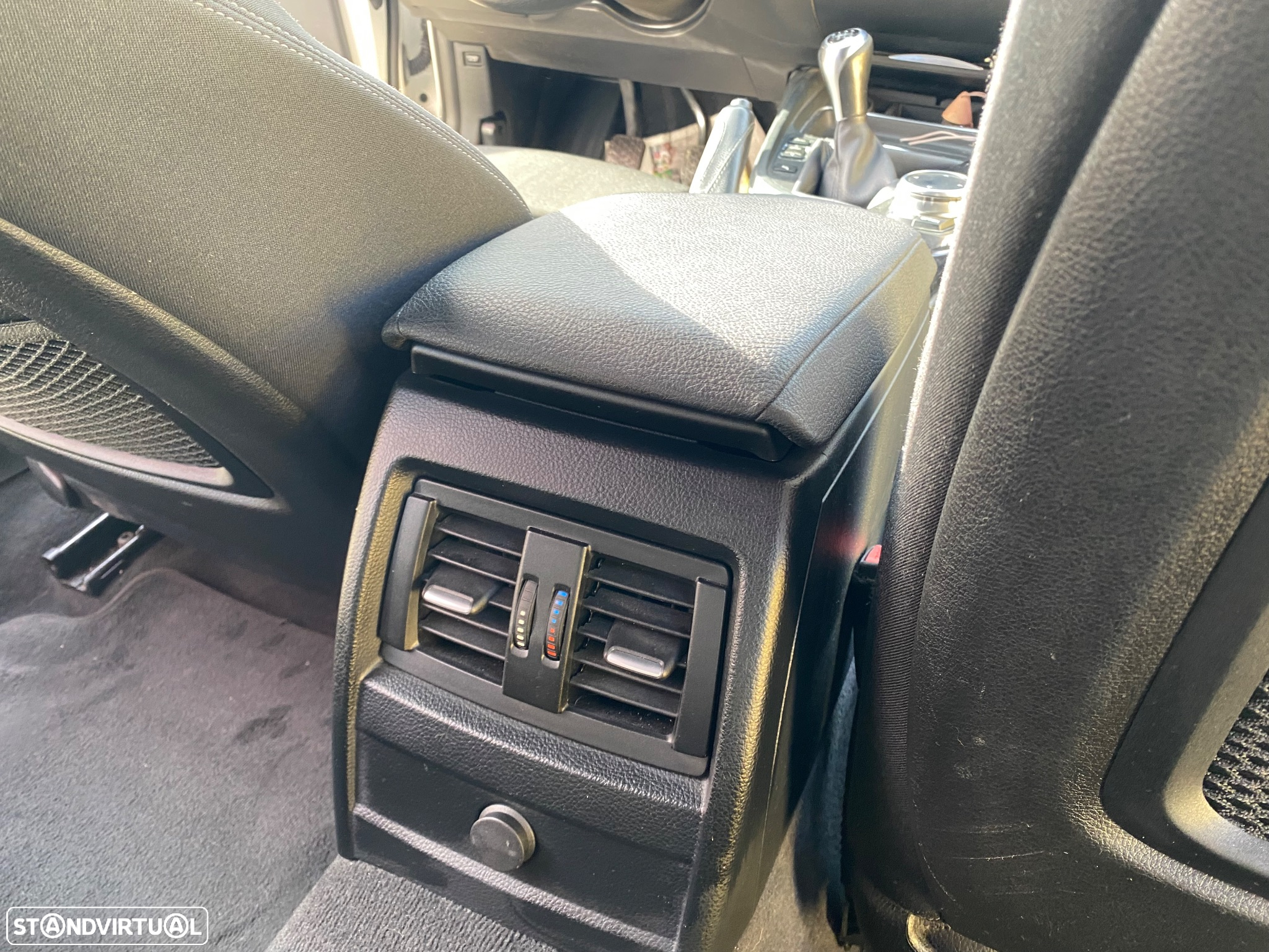 BMW 318 d Touring Pack M - 34