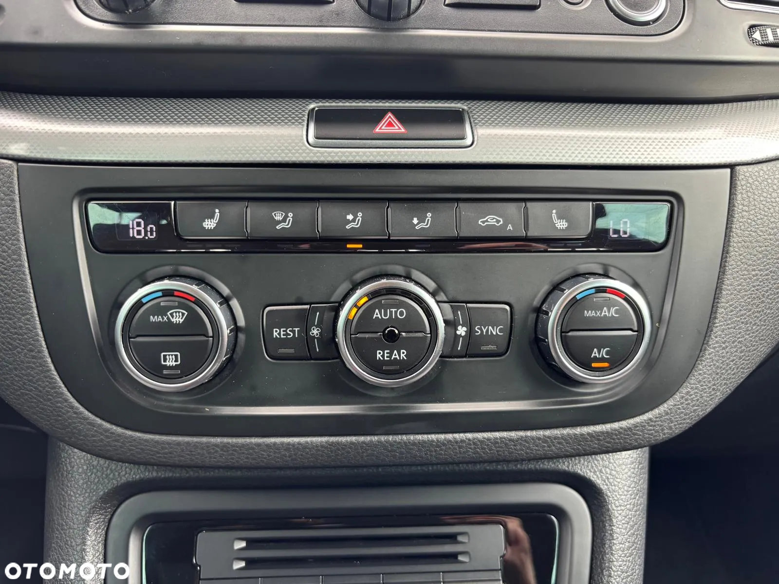 Volkswagen Sharan 2.0 TDI BlueMotion Technology Highline - 30