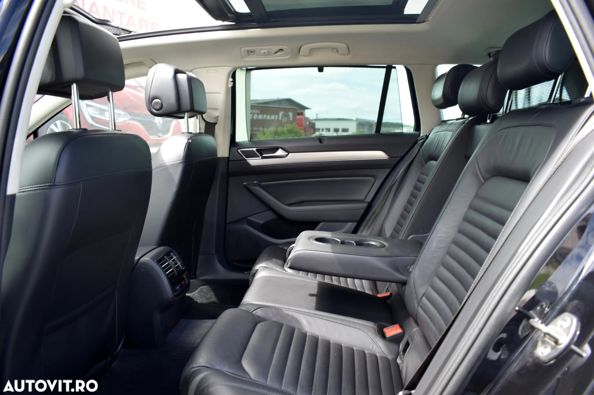 Volkswagen Passat Variant 2.0 TDI DSG 4Motion Highline - 10