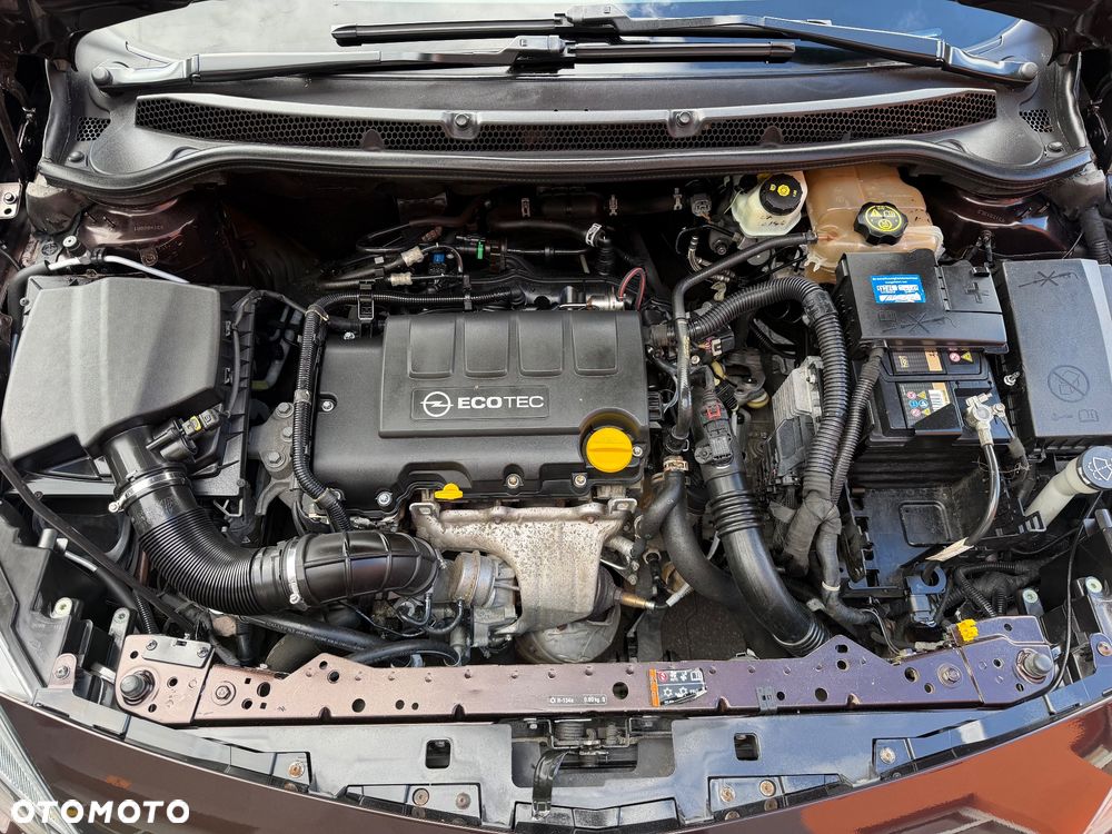 Opel Astra 1.4 Turbo Color Edition - 8