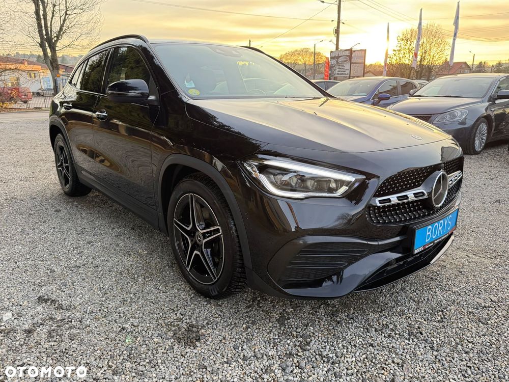 Mercedes-Benz GLA 200 d AMG Line 8G-DCT - 3