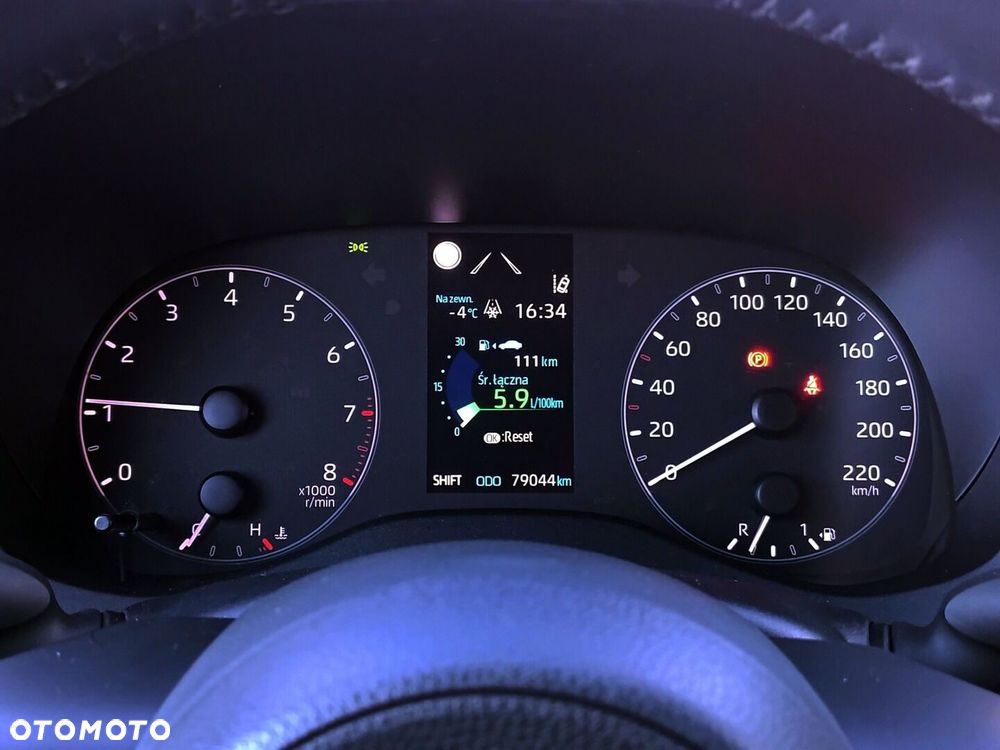 Toyota Yaris - 12