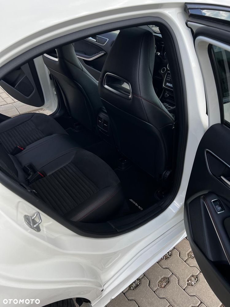 Mercedes-Benz Klasa A 200 d 4-Matic - 11