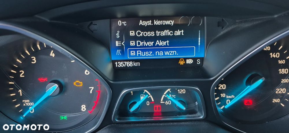 Ford Kuga 1.5 EcoBoost 2x4 Titanium - 25