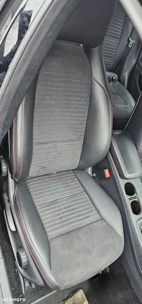 Fotele boczki kanapa podłokietnik półskóra Mercedes A klasa W176 AMG