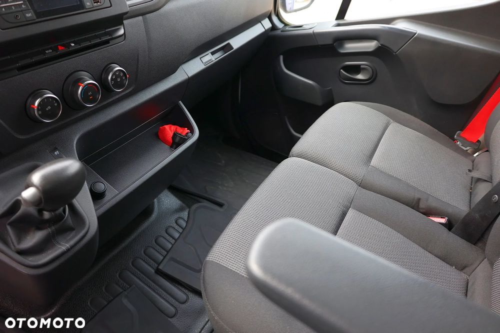Renault Master - 29