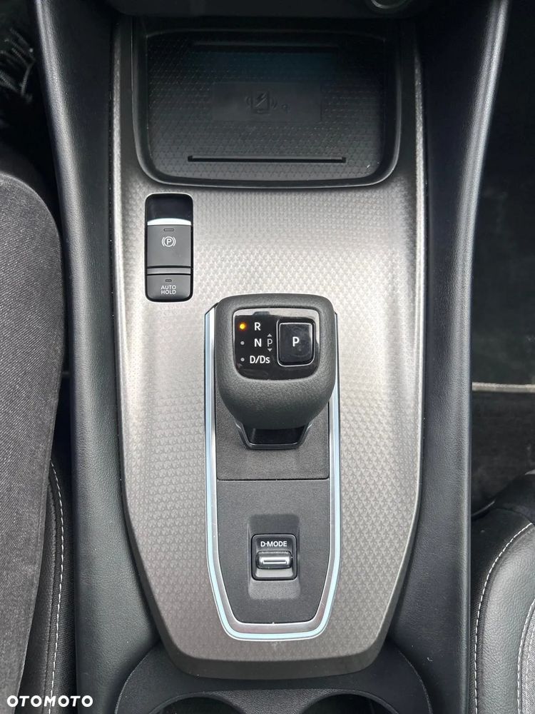 Nissan Qashqai 1.3 DIG-T MHEV N-Connecta Xtronic - 17