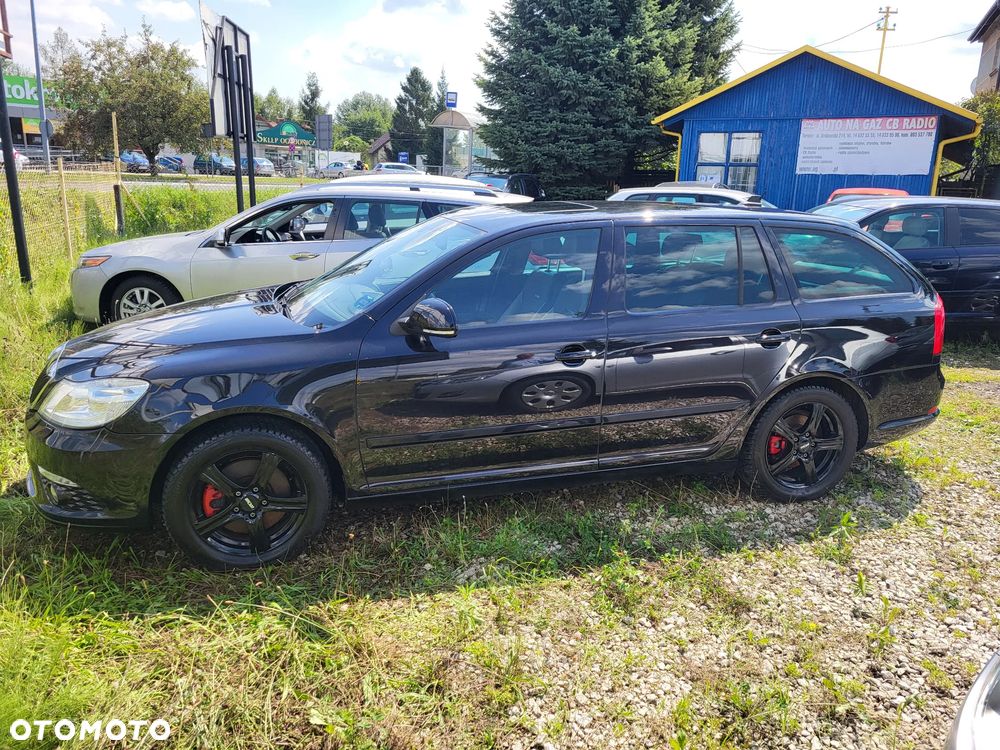 Skoda Octavia Combi 2.0 TDI DPF DSG RS - 5
