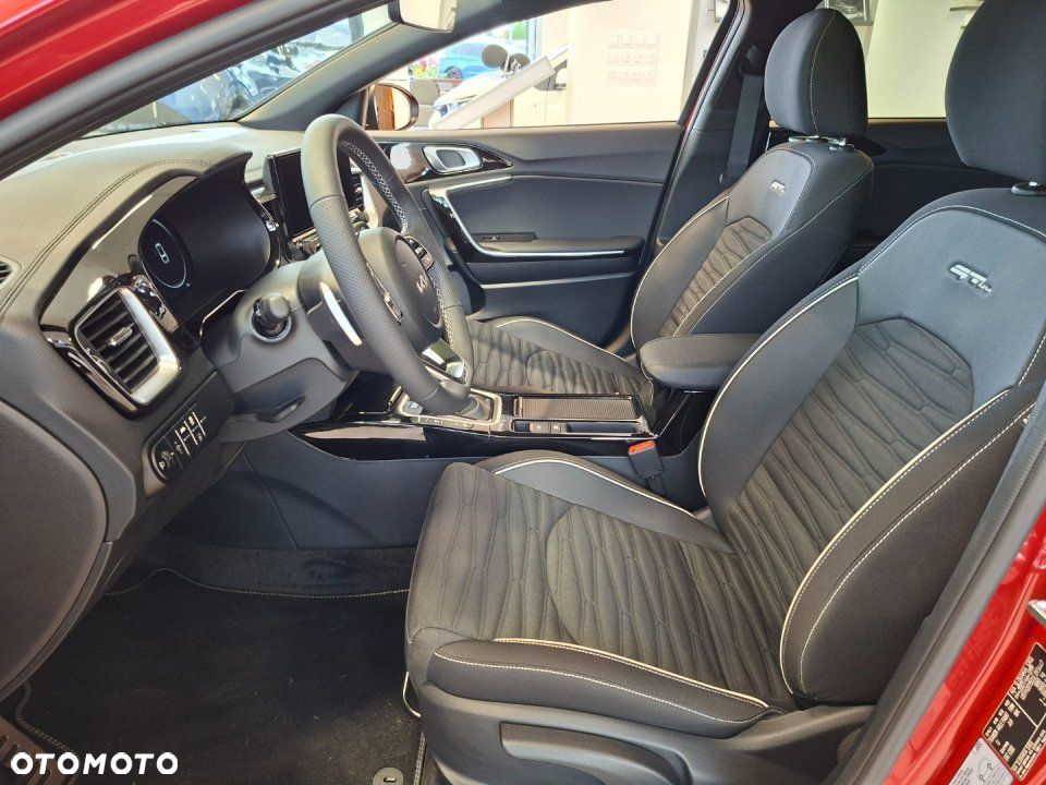 Kia ProCeed - 28