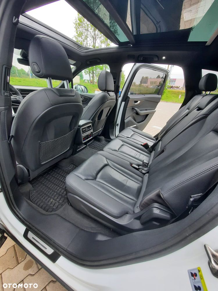 Audi Q7 55 TFSI mHEV Quattro Tiptr - 31