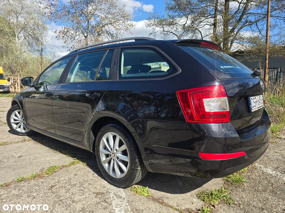 Skoda Octavia 2.0 TDI Ambition DSG - 6