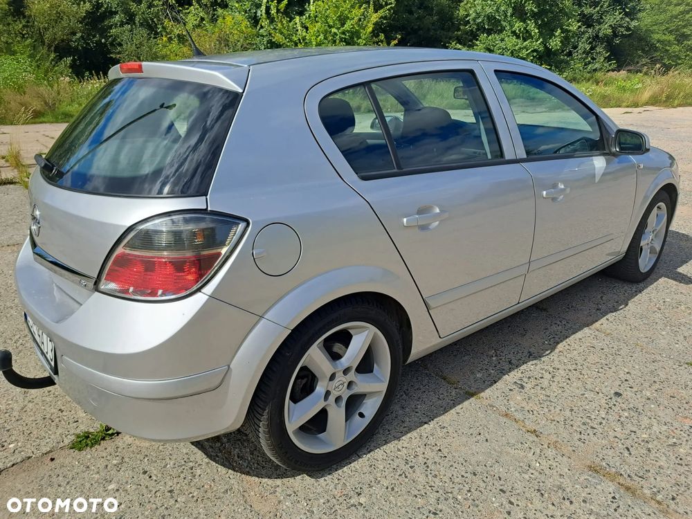 Opel Astra 1.6 Edition Sport - 11