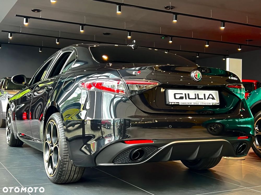 Alfa Romeo Giulia 2.0 Turbo Veloce Q4 - 6