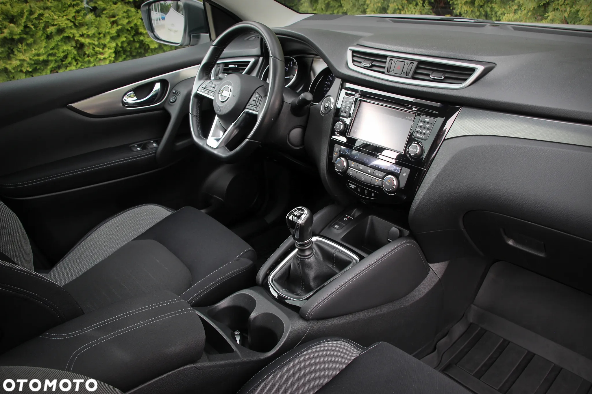 Nissan Qashqai 1.6 DIG-T N-Connecta - 26