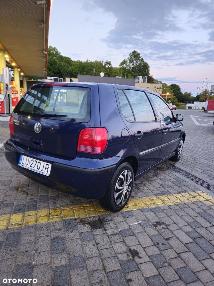 Volkswagen Polo - 2
