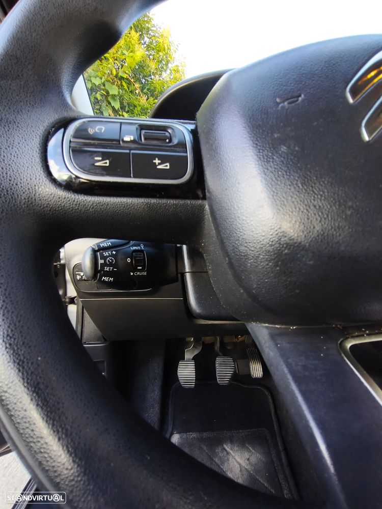 Citroën C3 ver-1-2-puretech-feel - 4