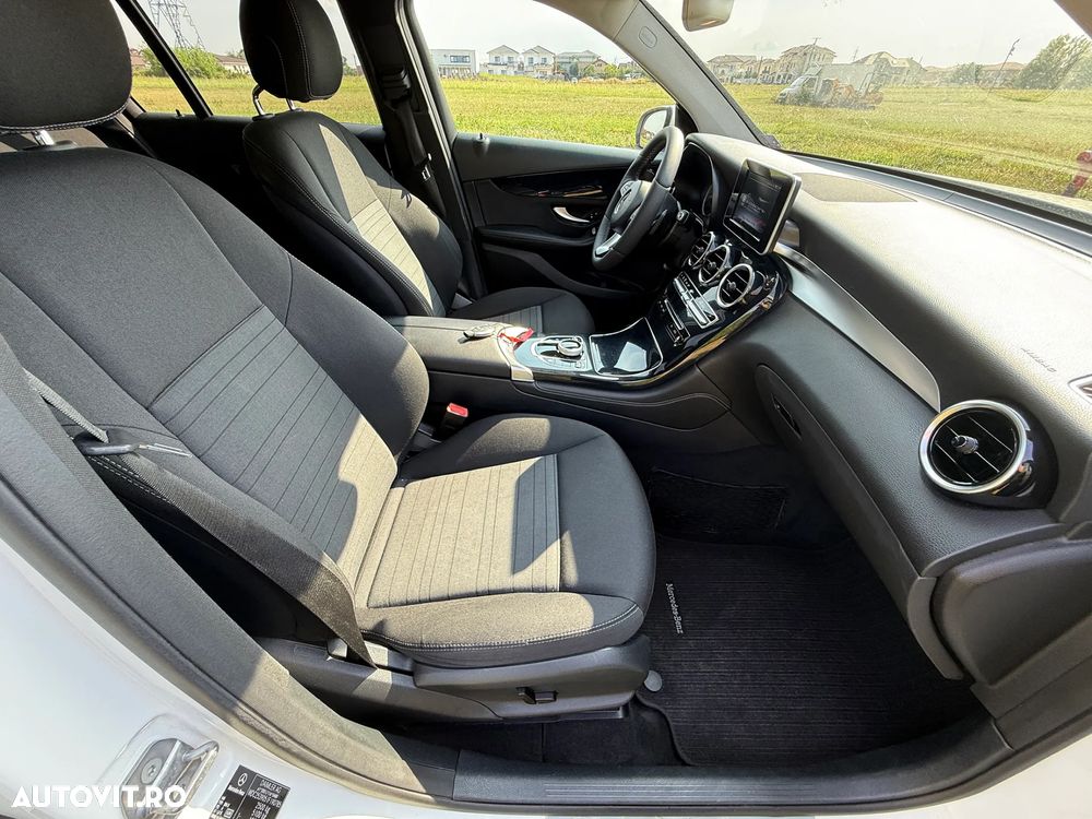 Mercedes-Benz GLC 220 d 4MATIC - 23