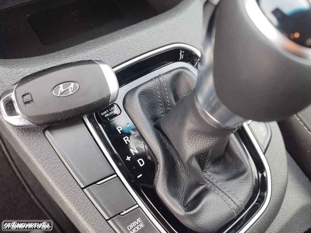 Hyundai i30 1.6 CRDi STyle+Navi 7DCT - 31