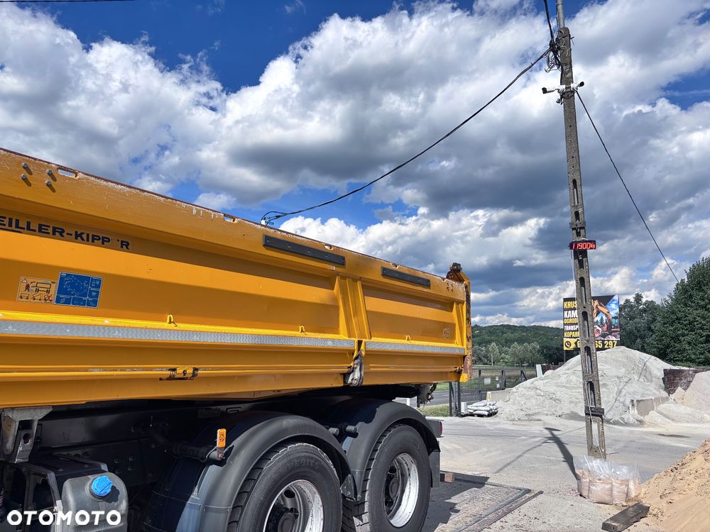 Renault C 480 Kerax - 12