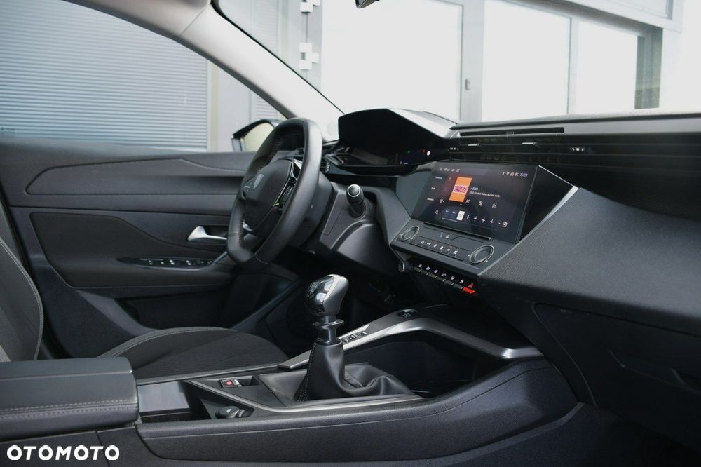 Peugeot 308 1.2 PureTech Active Pack S&S - 17