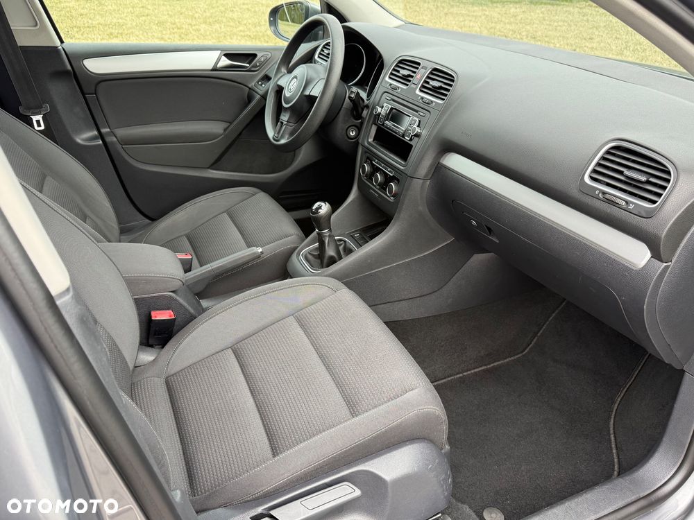 Volkswagen Golf - 30