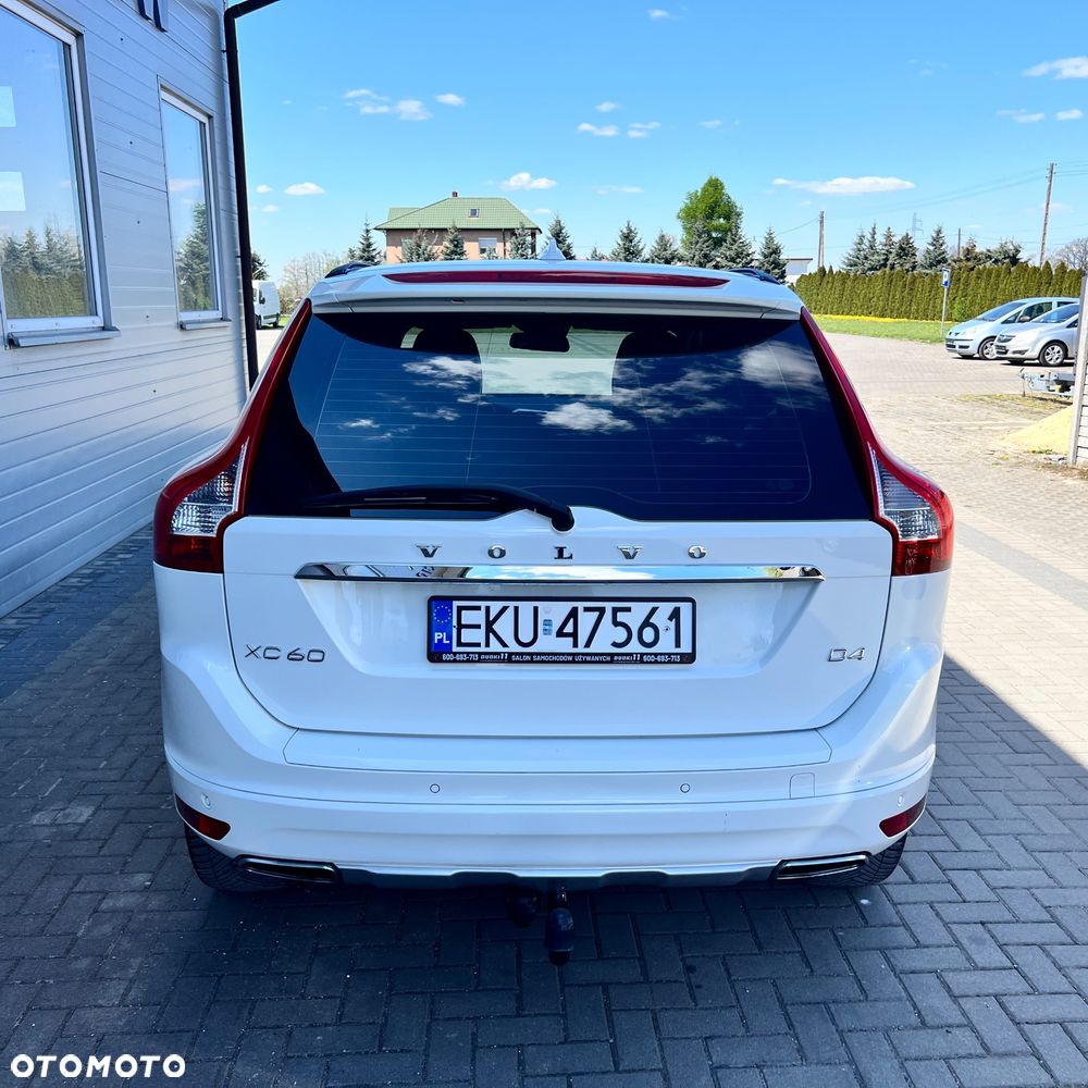 Volvo XC 60 D4 Geartronic Kinetic - 4