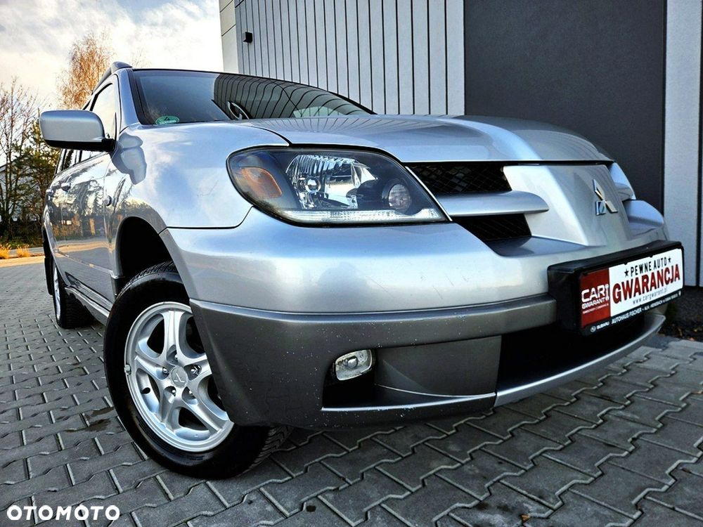 Mitsubishi Outlander 2.4 4WD Intense - 16