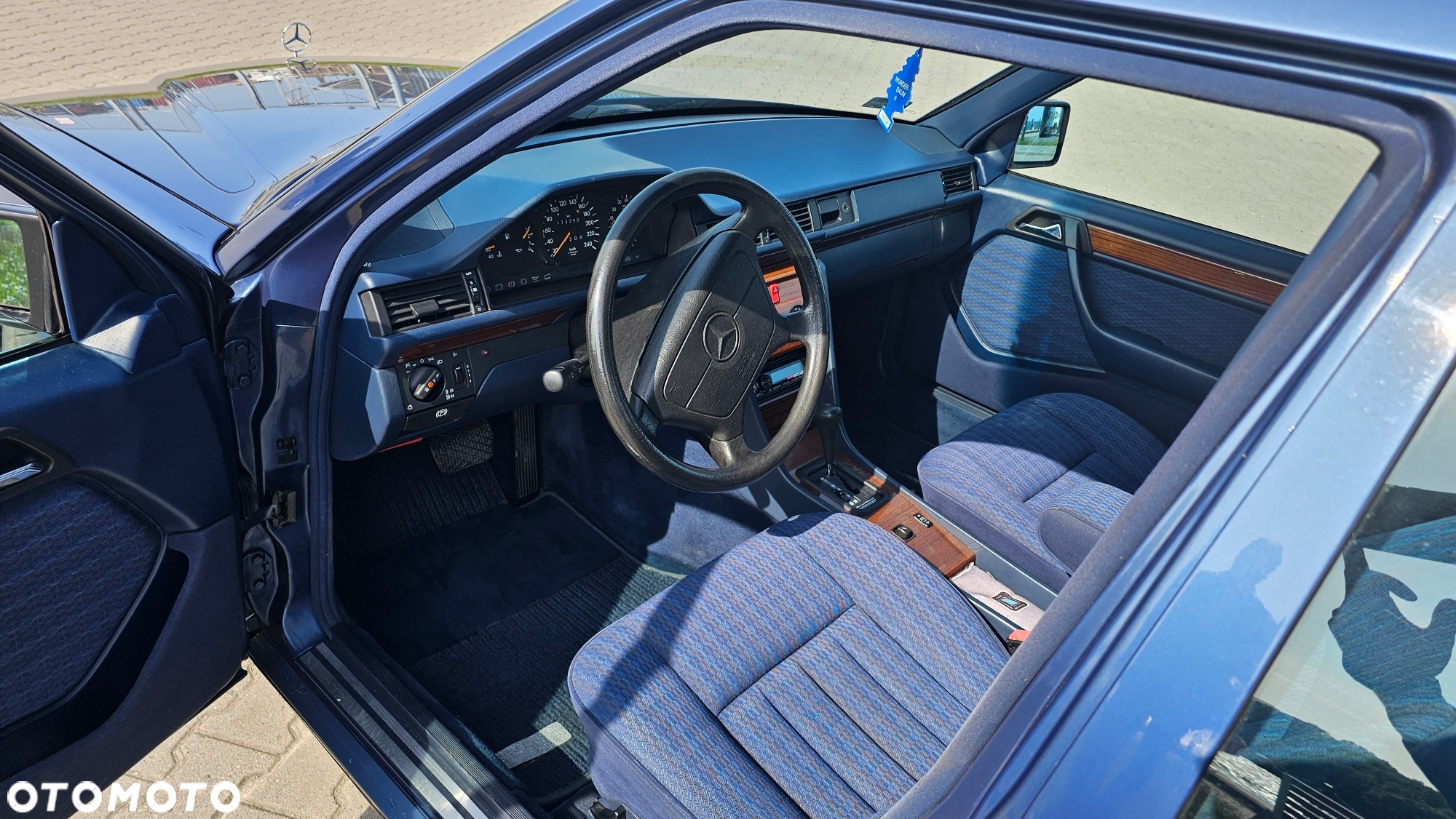Mercedes-Benz W124 (1984-1993) - 12