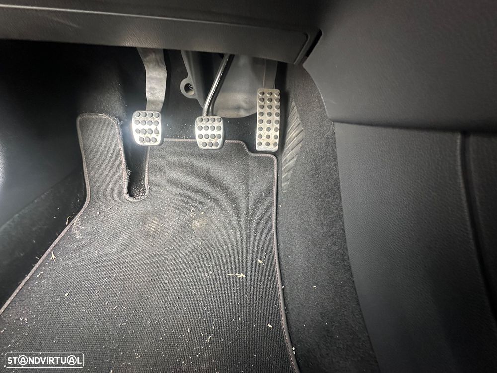 Mercedes-Benz A 200 CDI (BlueEFFICIENCY) AMG Sport - 19