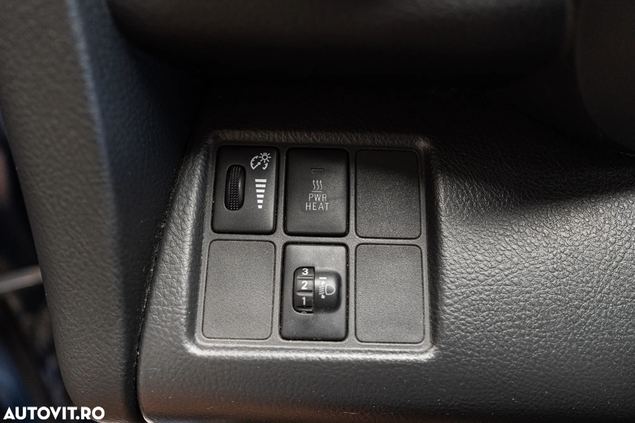 Toyota RAV4 - 18