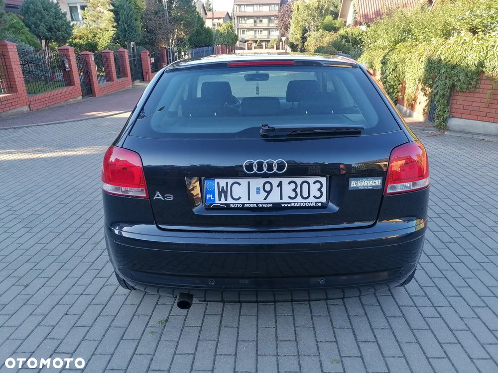 Audi A3 1.6 Attraction - 10