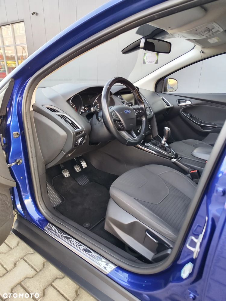 Ford Focus 1.5 EcoBoost Titanium ASS - 12