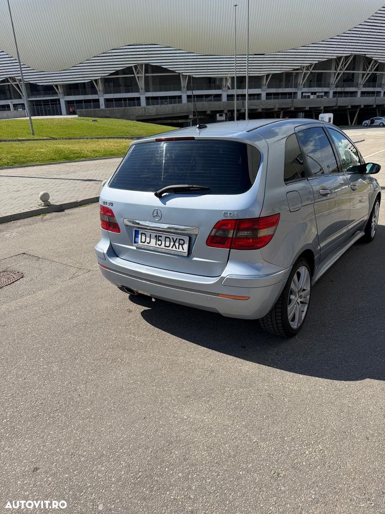 Mercedes-Benz B 180 - 5