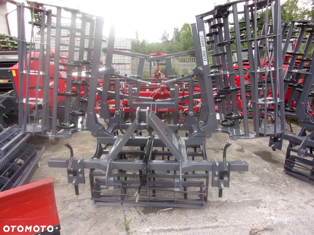 Bomet Agregat zębowy uprawowo-przedsiewny 3,2m 3,6m 4,2m 5,0m Euro-Masz, Metanga, Agregat zębowy uprawowo-siewny Metanga, Agro-Masz, Euro-Masz - 7