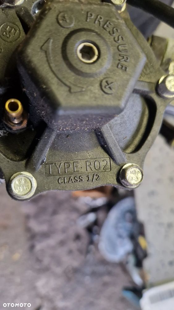 PAROWNIK REDUKTOR STAG R02 - 4