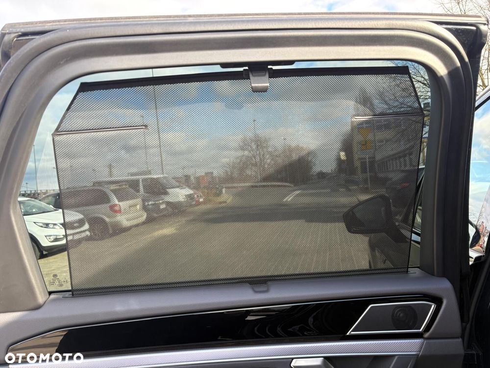 Volkswagen Touareg 3.0 V6 TDI SCR 4Mot R-Line - 33