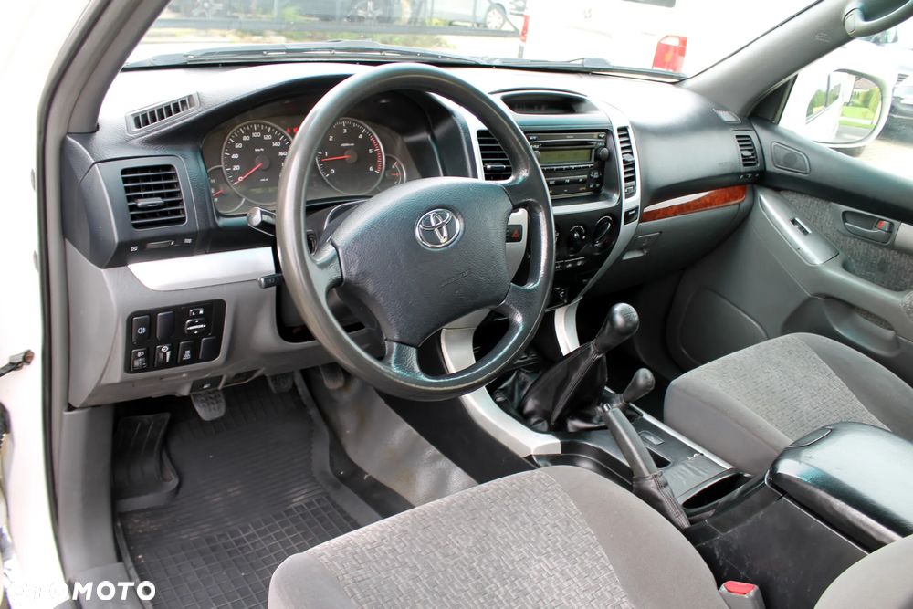 Toyota Land Cruiser 3.0 D Luna Comfort - 10
