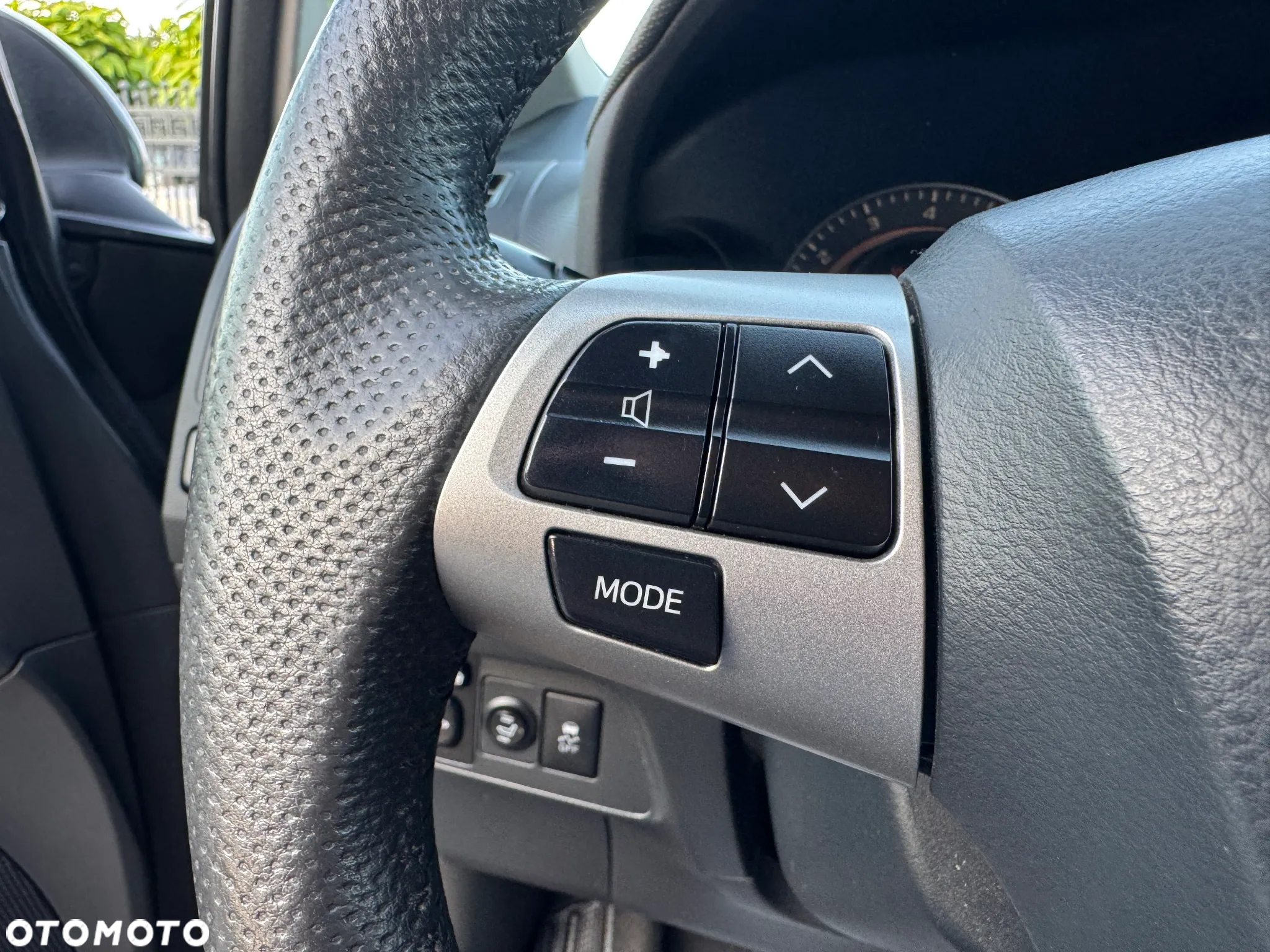 Toyota Auris 1.6 Premium - 21
