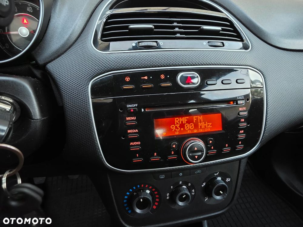 Fiat Punto 1.4 Easy S&S - 16