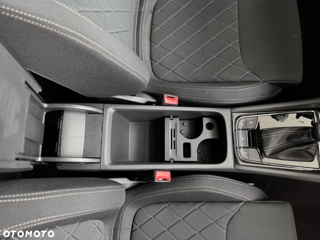 Skoda Karoq 1.5 TSI ACT Sportline DSG - 6