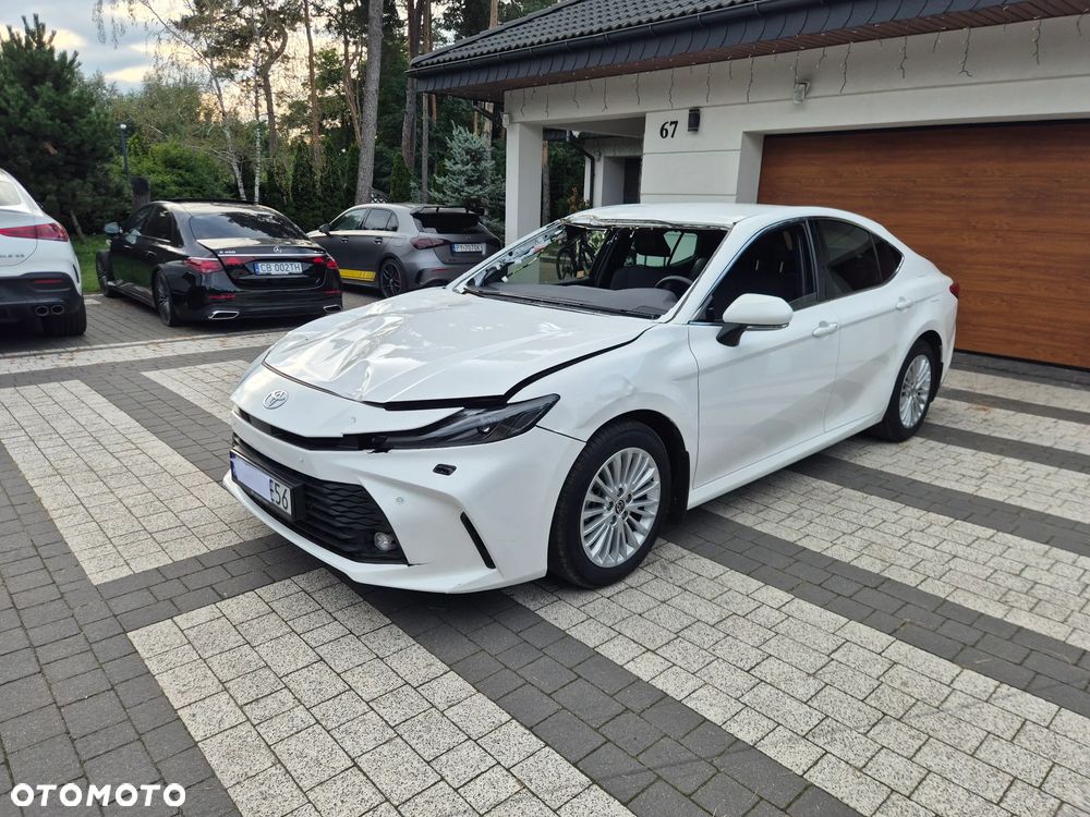 Toyota Camry - 7