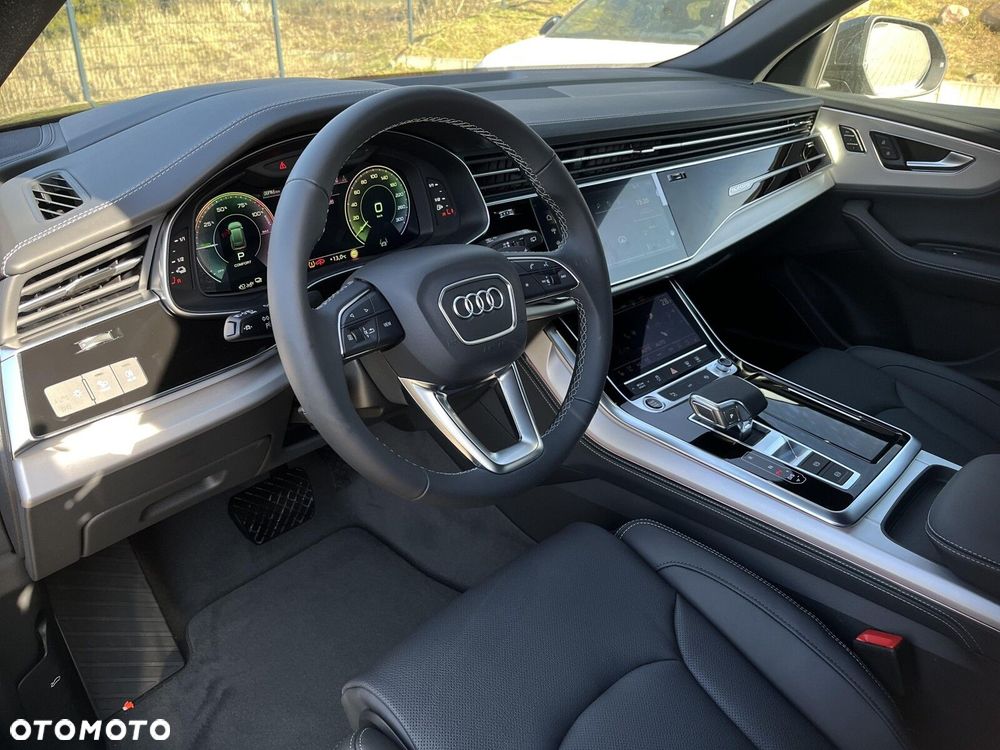 Audi Q8 - 27