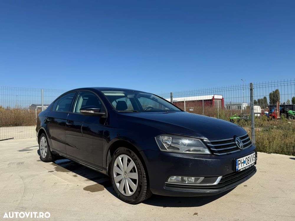 Volkswagen Passat - 1