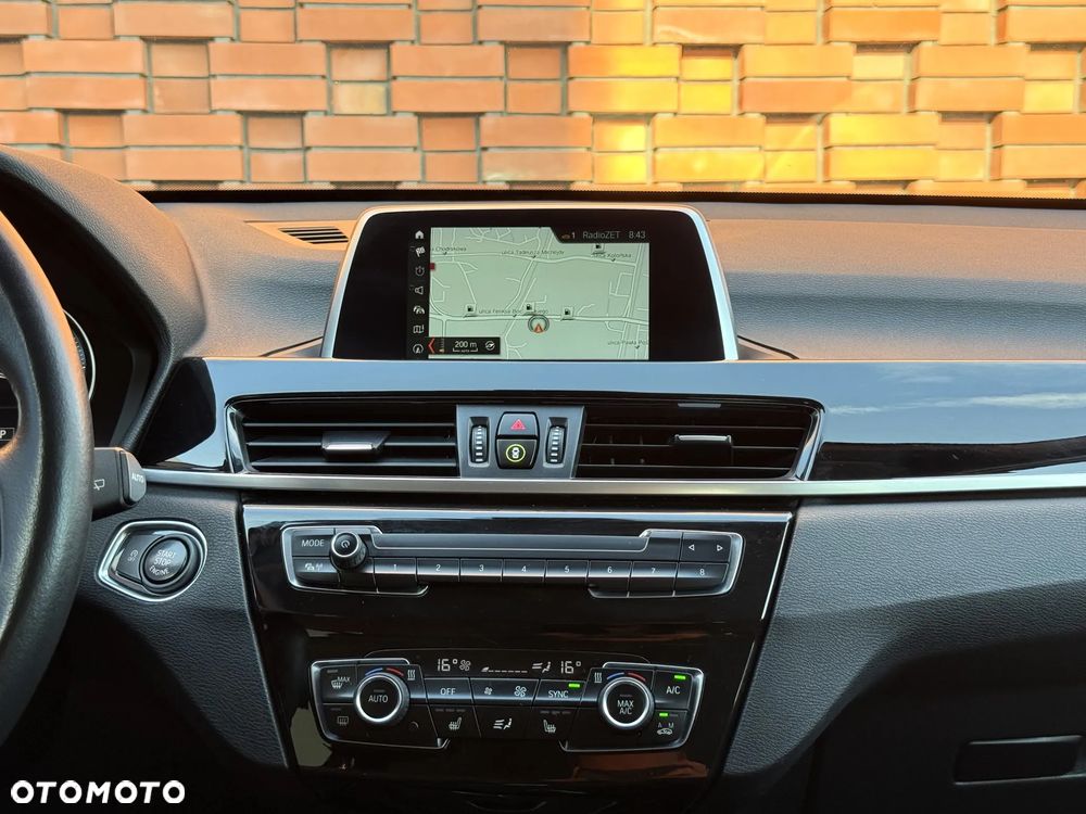 BMW X1 xDrive18d xLine - 15
