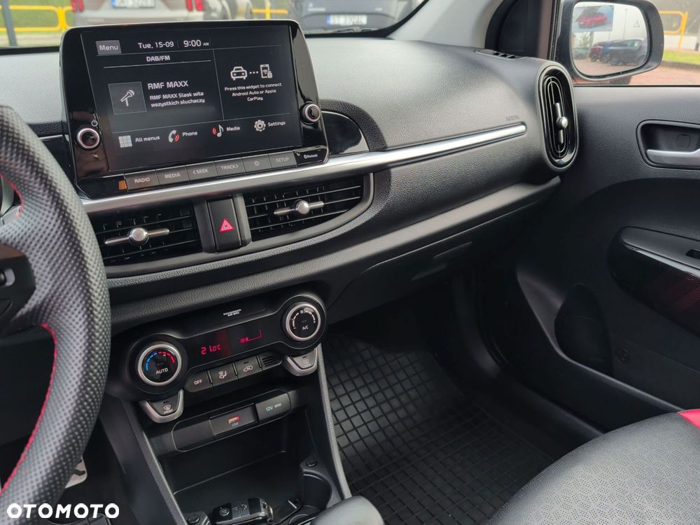 Kia Picanto 1.2 GT Line AMT - 24